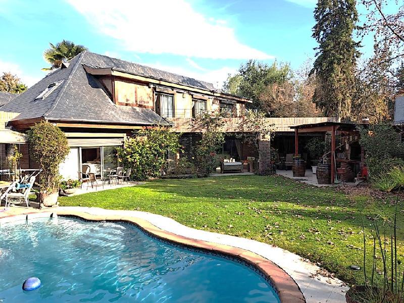 VENDE CASA SECTOR PLAZA LA REINA